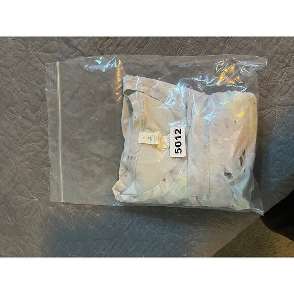 Lululemon sea-me-run long sleeve lightweight layered shirt size 4 - Picture 12 of 12